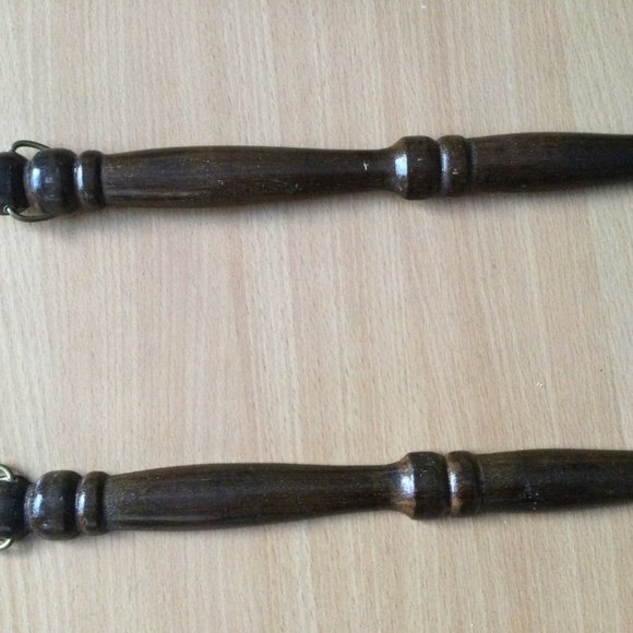 2 vintage wall hangers with brass fruits plate wood handle made in England - Picture 5 of 10